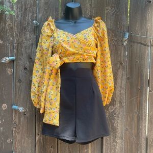 Women cute crop top long sleeve